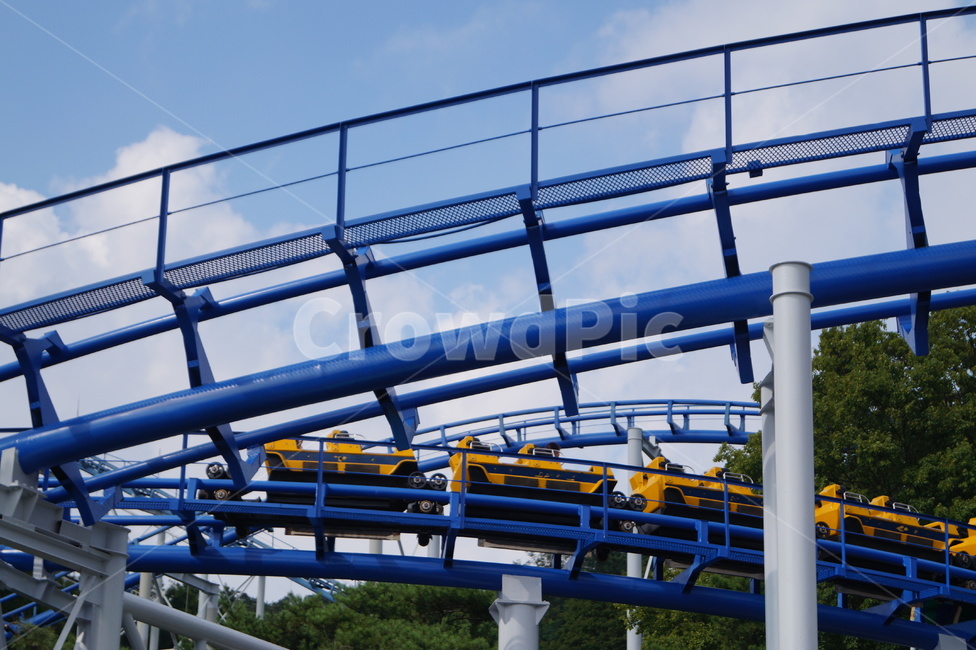sky,trek,Amusement Park,blue rail,Roller Coaster,rail,yellow train,amusementpark,train