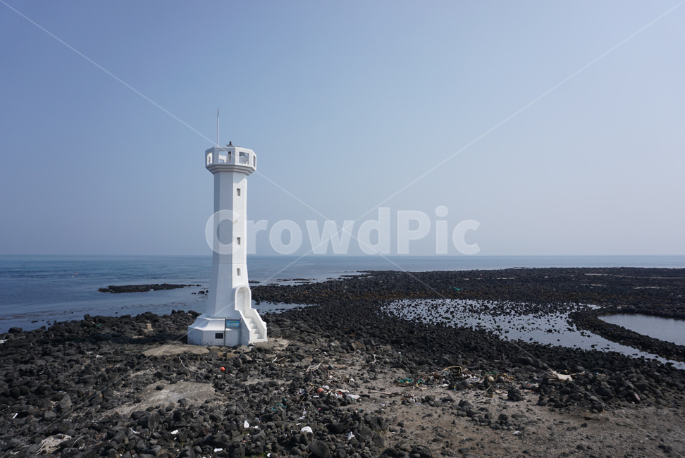 풍경,바다,하늘,현무암,제주도우도,등대,lighthouse,제주도,jeju,jeju island,architecture,건축물,building,건물,tower,탑