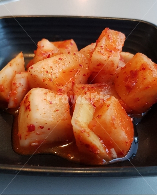 깍두기,한국음식,한식,한국전통음식,매운맛,음식,식재료,요리,food,cook,meal,dishes,food reserves,채소,야채,vegetables,한식,한국음식,한국요리,korean food,korean dishes,korean meal,korean cook