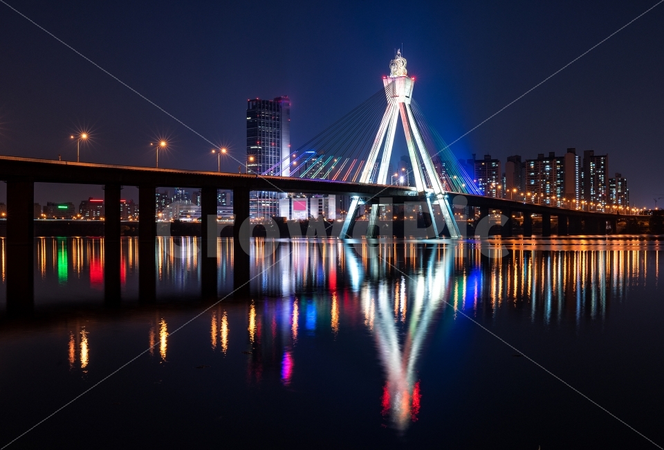 올림픽대교,야경,한강,테크노마트,landscape,nightscape,nightview,반영,자전거,스냅,사진,무료촬영,도시,풍경,city,landscape,야경,밤,nightscape,night,water,물,waterfront,워터 프론트