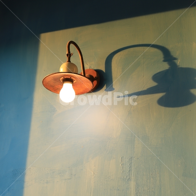 조명,전등,등,lighting,전구,그림자,벽,색감,사물,물건,오브젝트,thing,object,matter