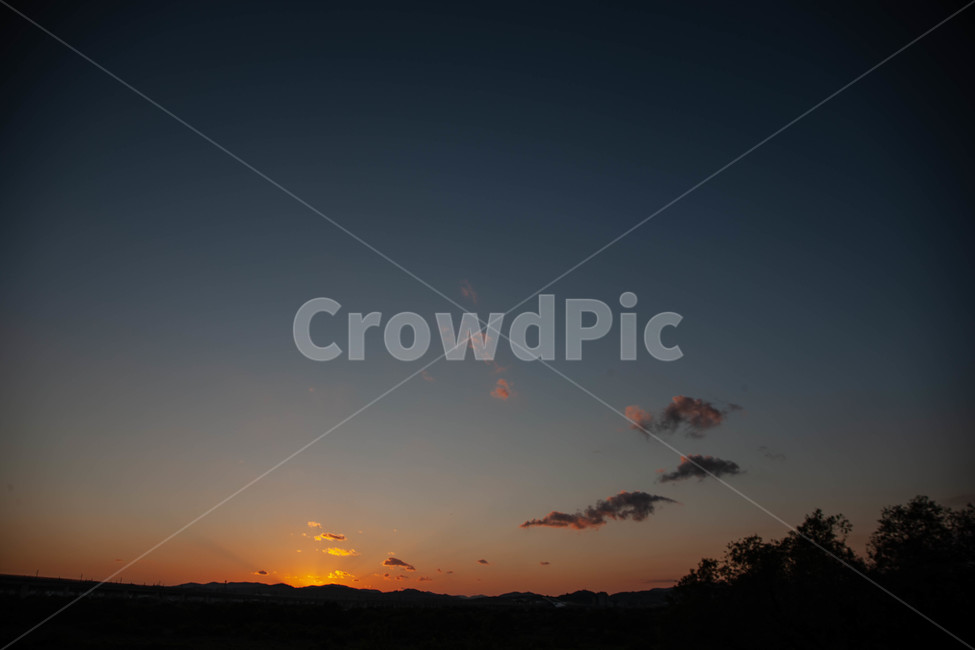 석양,일몰,하늘,태양,풍경,자연,풍경,nature,landscape,outdoors,옥외,dusk,황혼,sunset,sky,dawn,새벽,red sky,붉은 하늘