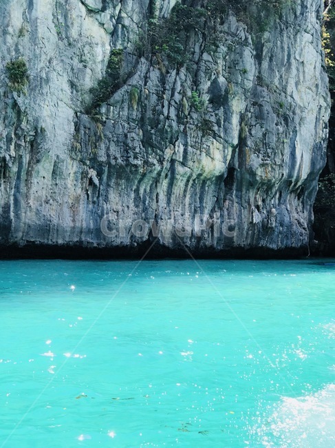 ocean,nature,emerald color,Emerald,water