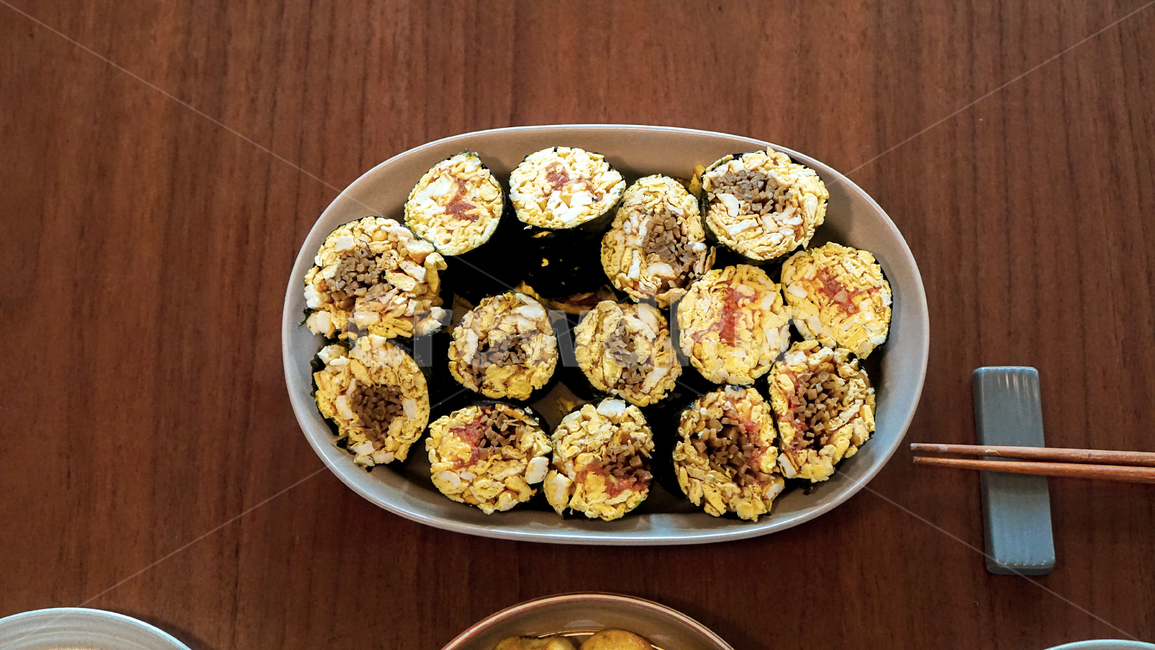 egg,egg dishes,Korean,keto food,egg roll,Rolled seaweed,quito,Eggfilled kimbap,kimbap,Egg Gimbap,Korean food,diet food,diet