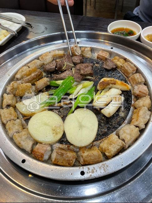 Grilled Makchang,Soju snacks,Friday night,Gopchang,restaurant,Grilled Tripe,Makchang