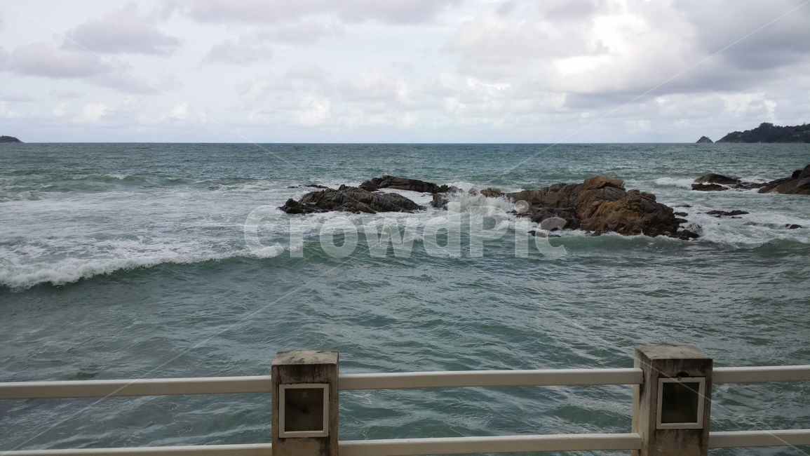 흐린날씨,바다,태풍,파도,안개,폭풍,sea,waves,rain,clouds,cloudyweather,자연,풍경,nature,landscape,promontory,곶,outdoors,옥외,water,물,ocean,대양