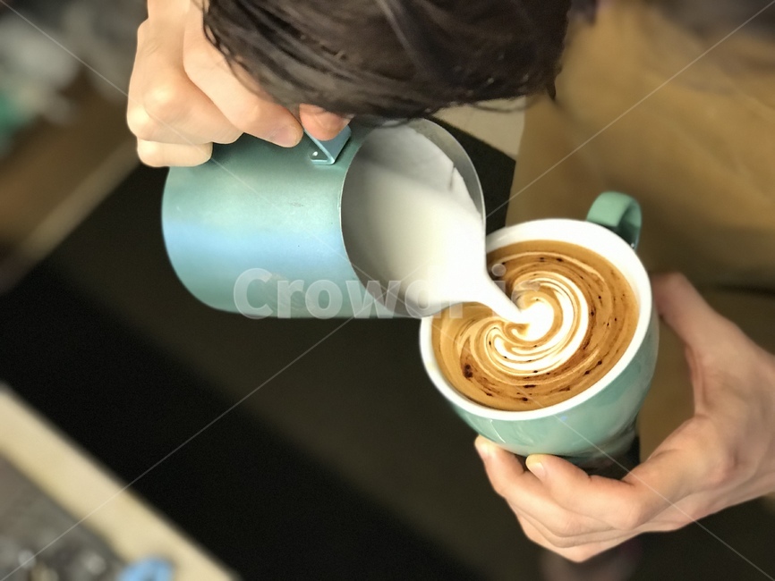 라떼아트,커피,카푸치노만들기,카푸치노,latteart,coffee,음료수,drink,beverage,커피,카페,coffee,cafe