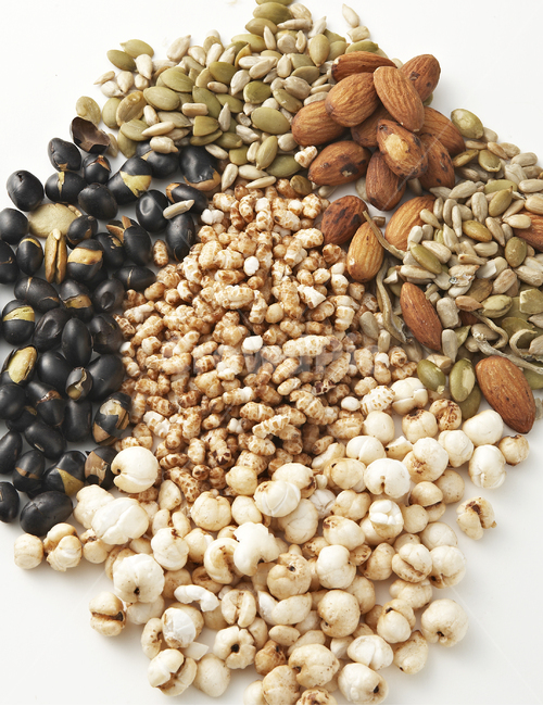 견과류,nuts,아몬드,검은콩,건강,모음,씨앗,음식,food,white,background,배경,음식,식재료,요리,food,cook,meal,dishes,food reserves,콩류,견과류,beans,pulse,nuts,dry fruits
