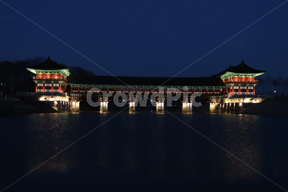 밤,경주,월정교,한국적인,다리,밤하늘,내천,야경,밤,풍경,nightscape,night,landscape,한국전통,한국문화,korean traditional,korean culture,랜드마크,landmark,tourist attraction,한국랜드마크,한국관광지,한국명소,korea landmark,korea tourist attraction,건축물,건물외관,exterior,building,structure,architecture,construction,건물,bridge