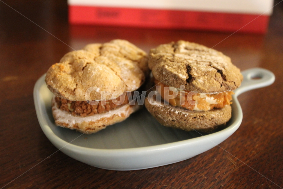 rest,dessert,macaroon,dacquoise,delicious,Coffee scent