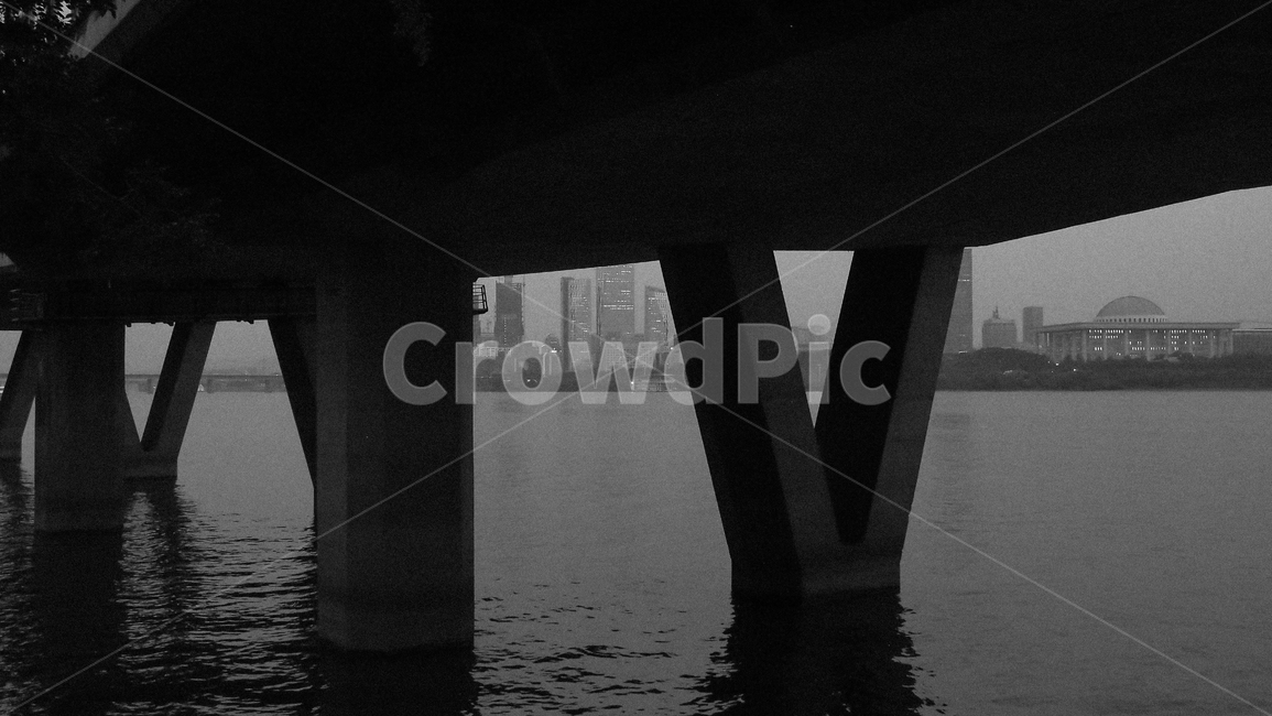 서울,한강,강변북로,당산철교,bridge,hanriver,seoul,city,film,흑백,모노톤,monochrome,black and white,건축물,건물외관,exterior,building,structure,architecture,construction