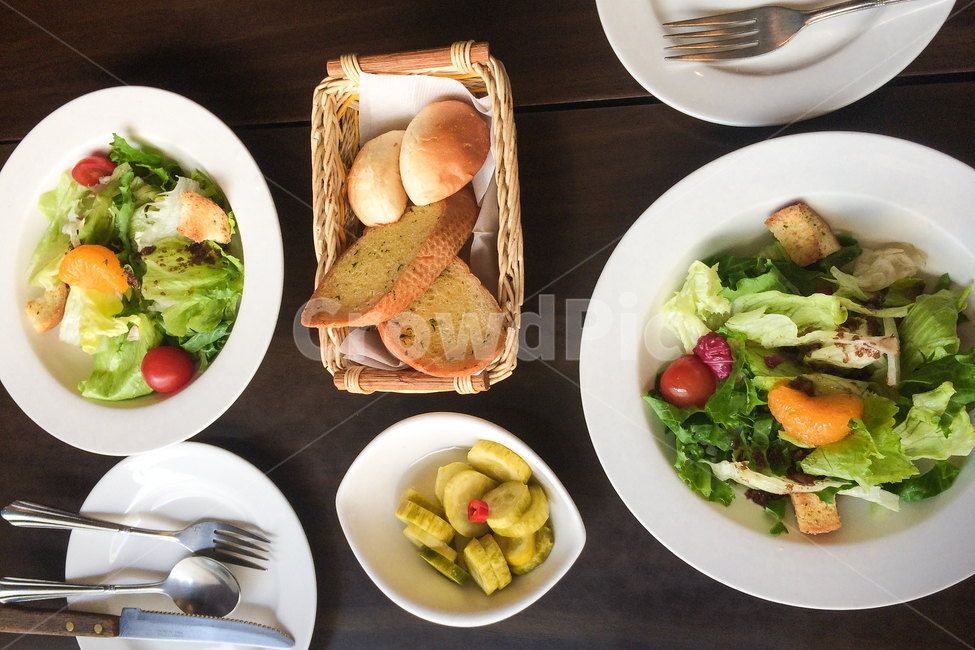 샐러드,빵,아침식사,조식,야채,채식,음식,식재료,요리,food,cook,meal,dishes,food reserves,아침식사,조식,브런치,breakfast,brunch