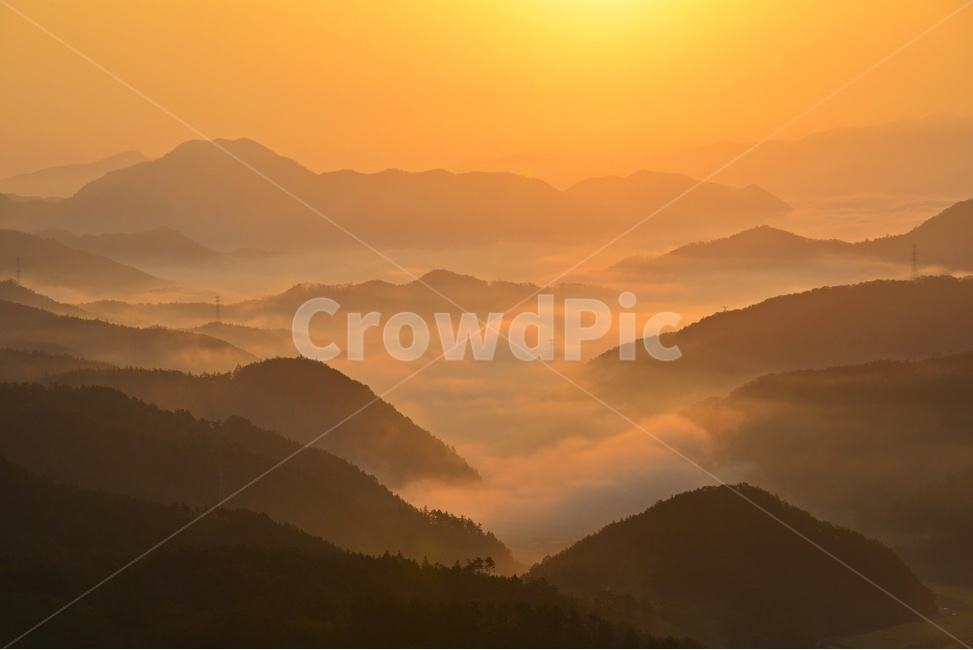 Seogwang Ranch sunrise,mountainrange,active acid,scene,mountain,Jeonnam,sight,Yeongam,sky,red sky,nature,mountain range,morning,Seogwang Ranch,outdoors,redsky,dawn,Sunrise,sunrise at active mountain