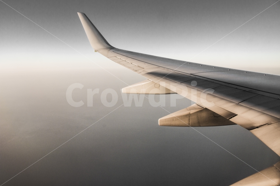 비행기,상공,하늘,여행,회색,교통,교통수단,traffic,transportation,aircraft,항공기,vehicle,차량,airplane