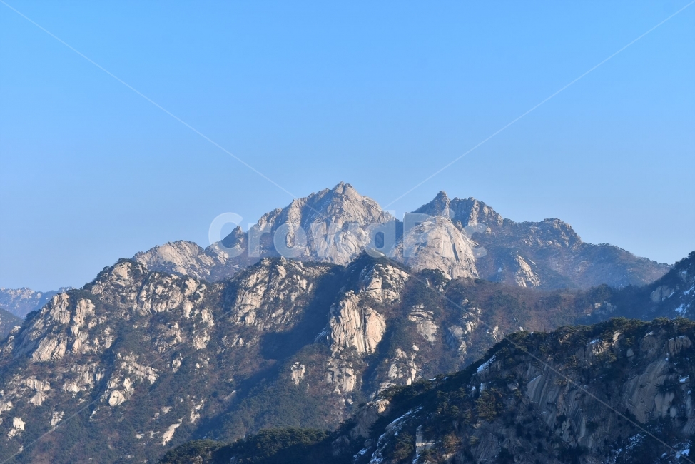 북한산,풍경,자연,국립공원,서울,도심지,명산,겨울,힐링,산행지,국내여행,자연풍경,산사진,Seoul,Korea,National,Park,비경,산행,등산,트레킹,100대명산,기암,바위산,백운대,바위,암봉,암봉우리,족두리봉,향로봉,비봉,자연,풍경,nature,landscape,한국자연풍경,한국자연경관,korea nature landscape,mountain,산,outdoors,옥외,mountain range,산맥,peak,피크