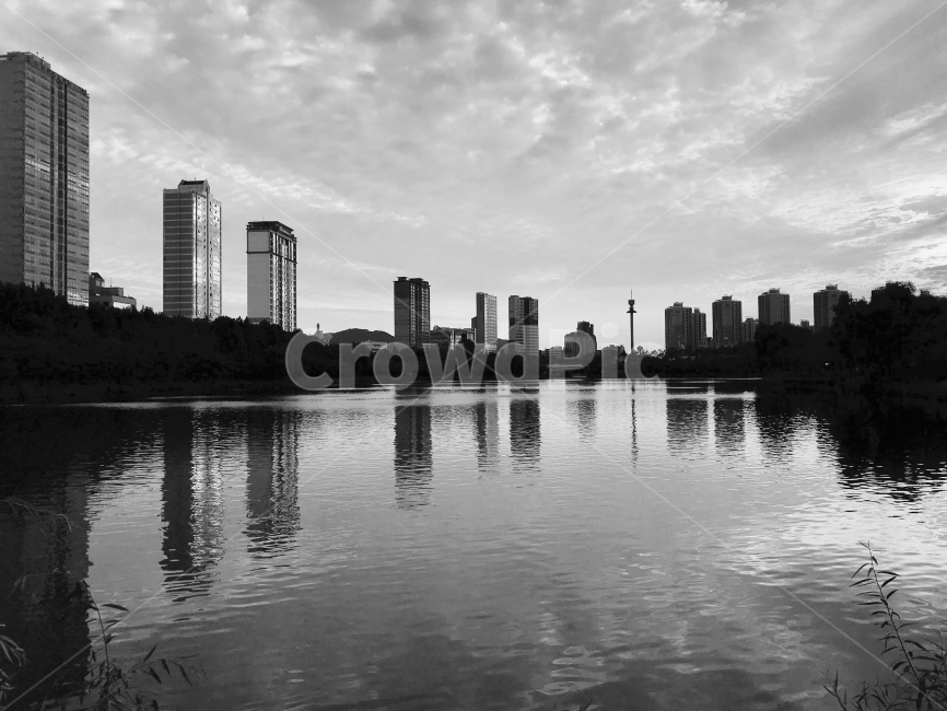 흑백,잠실,오후,호수,건물,도시,풍경,city,landscape,한국도시풍경,한국도시경관,korea cityscape,흑백,모노톤,monochrome,black and white,water,물
