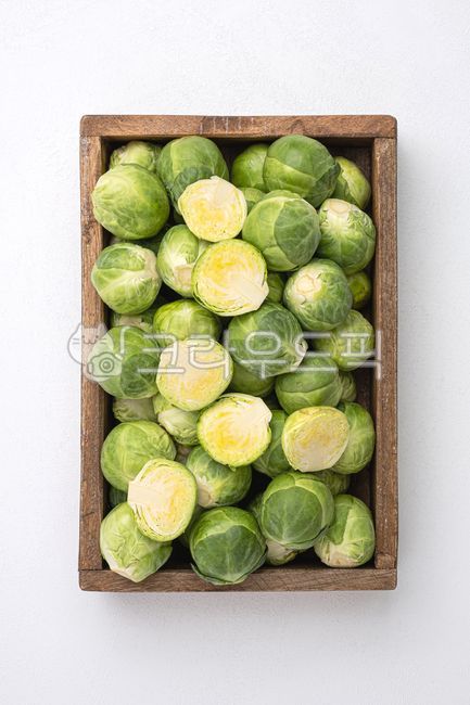 mini cabbage,cabbage,vegetable,Brussels Sprouts,food,Food Ingredients,ingredients,fresh food,fresh,organic