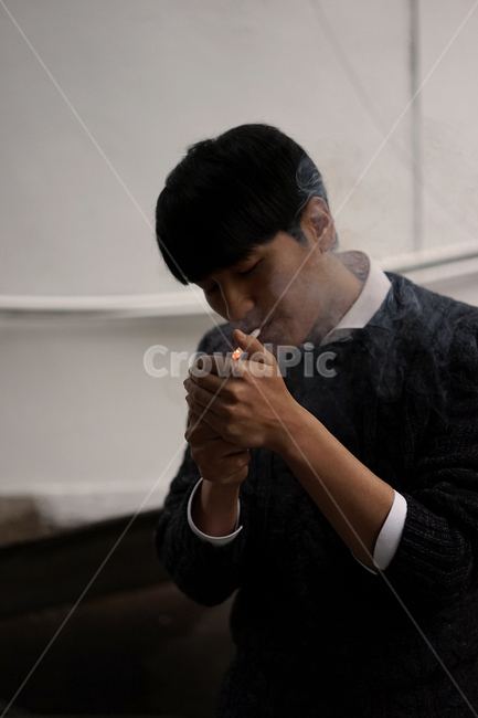남성,남자,흡연,담배,담배연기,금연,담배꽁초,니코틴,건강,사람,인물,인간,human,person,남성,남자,man,male