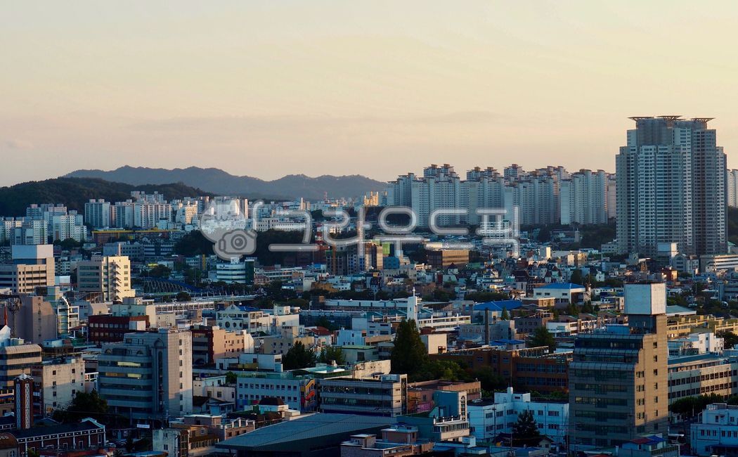 city,scenery,house,building,Cheongju city,view map,scene,mountain,residential district,sight,cityscape,residentialdistrict,sky,asia,dinner,residential building,outdoor,korea,Rice wine,blue,outdoors,residentialbuilding,Asia,republicofkorea,sunset,autumn,ap
