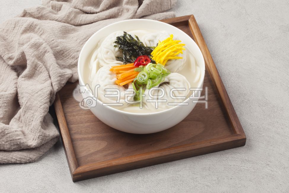 떡국,떡만두국,만두국,만두,가래떡,고명,설음식,명절음식,설날음식,요리