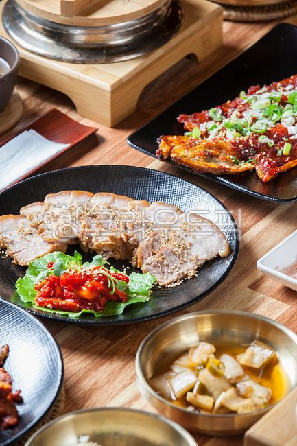 황태,황태구이,돼지고기수육,보쌈수육,돼지고기,고기,보쌈김치,돼지수육,목살수육,한국음식,한국전통음식,전통음식,토속음식,한정식,술안주,식당,음식,식사,황태정식,황태요리,수육정식,보쌈정식,보쌈요리,편육,머릿고기,머리고기,돼지고기편육,음식,식재료,요리,food,cook,meal,dishes,food reserves