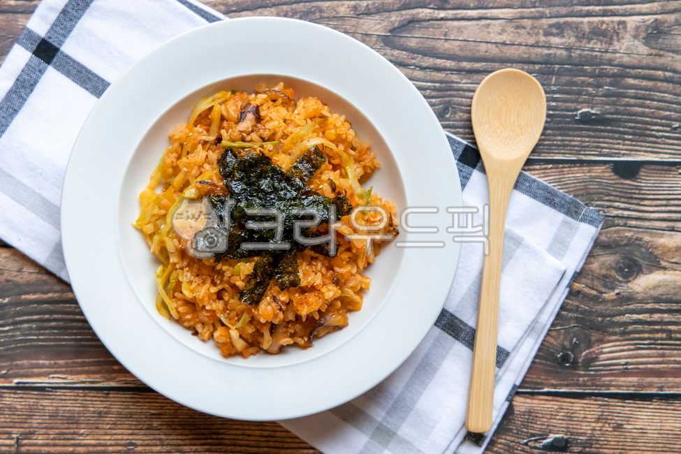 Webfoot octopus,Octopus fried rice,fried rice,Korean food,seaweed powder,Korean,Stirfried Octopus,food