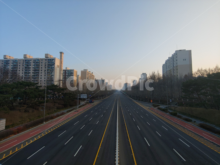 road,도로,highway,freeway,고속도로,고가도로,대칭,대칭도로,느낌,시원함,feeling,아침,아침풍경,풍경,도심