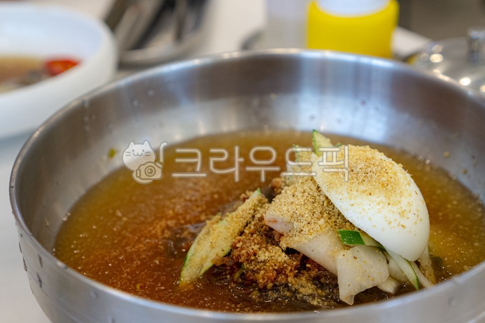 Cold noodles,cold noodles,Korean food,shaved ice,summer menu,noodle dish,koreanfood,noodle,food,meal,onthetable