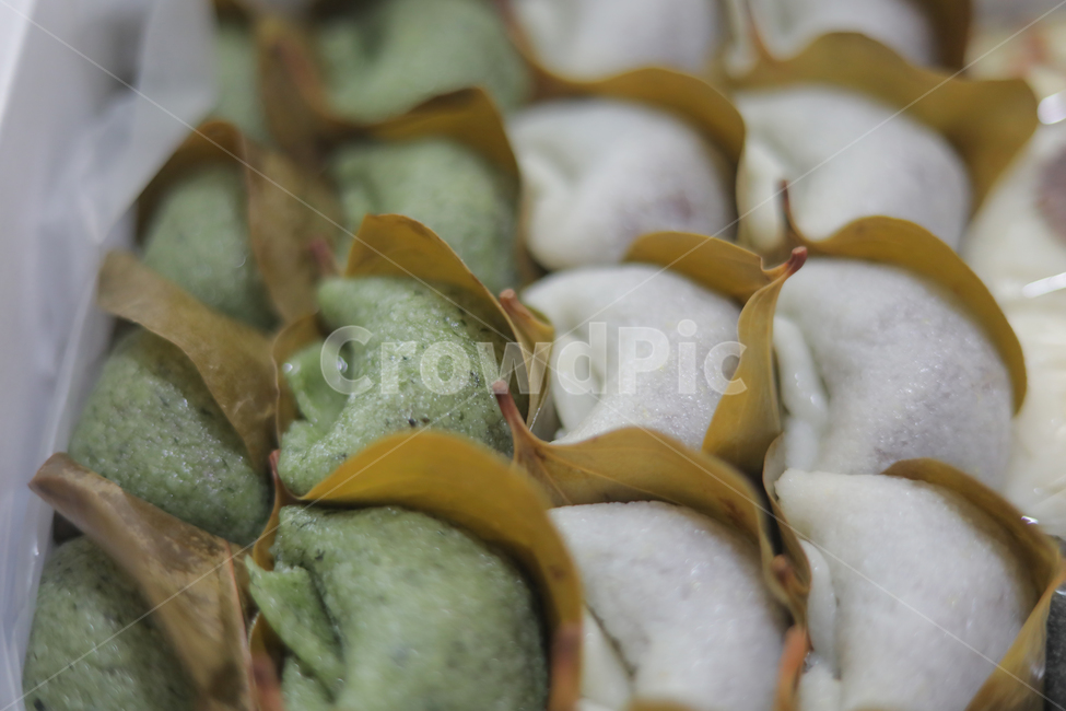 답례떡,망개떡,쑥망개떡,이바지떡,망개,한국전통,한국문화,korean traditional,korean culture,음식,식재료,요리,food,cook,meal,dishes,food reserves,한식,한국음식,한국요리,korean food,korean dishes,korean meal,korean cook