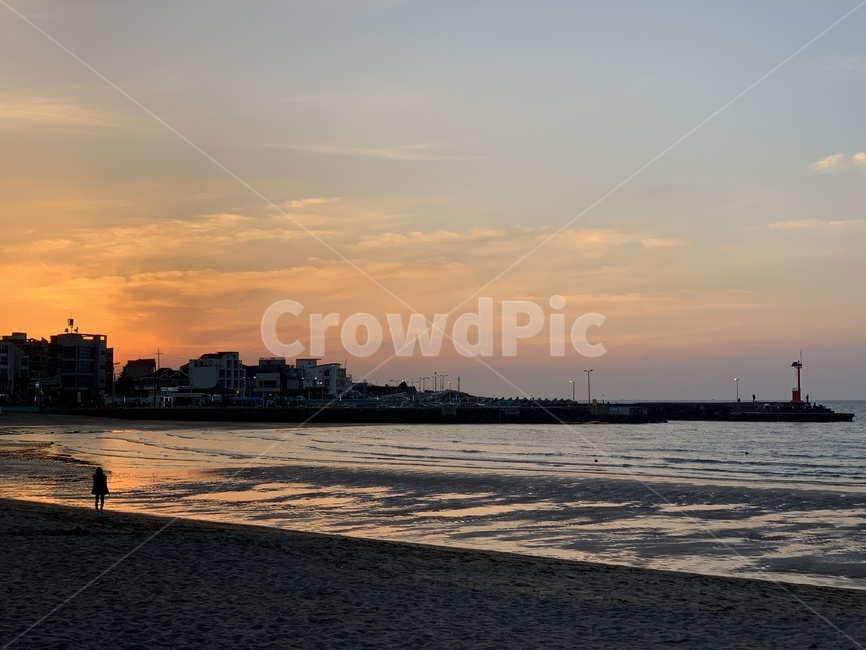 노을,등대,해변,비치,바다,바닷가,하늘,nature,자연,sunset,beach,sky,landscape,풍경,해변,바다,beach,sea