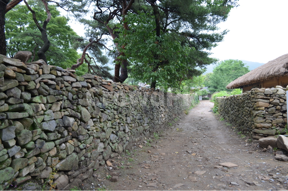 외암마을,시골길,향수,돌담길,시골,추억,고향,길,고전,시골,마을,풍경,landscape,country,rural,town,한국전통,한국문화,korean traditional,korean culture