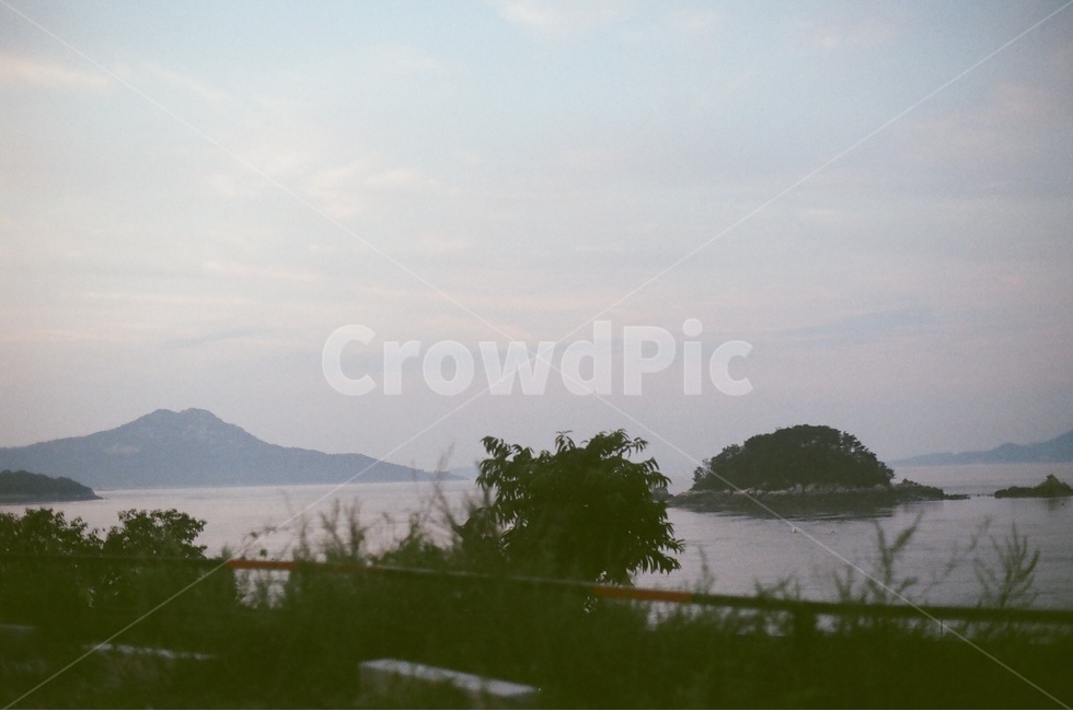 하늘,산,바다,도로,풍경,섬,식물,자연,풍경,nature,landscape,감성,sensible,feeling,outdoors,옥외,land,땅,sea,ocean,대양,water,물,shoreline,해안선,weather,날씨