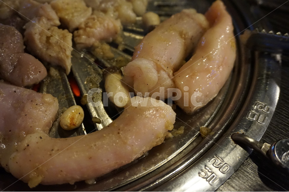 막창,양대창,곱창,곱,양,징그럽다,징그러운,고깃집,food,cook,meal,dishes,육류,meat,한식,한국음식,한국요리,koreanfood,koreandishes,먹방,곱창먹방,음식,요리,돼지,내장,구이용,구이,고기,술,안주,맛있는,칼슘,비계,살,다이어트,먹음직스러운,식욕,먹음직한,노릇노릇,익다,굽다,불판,회식,술자리,모임,저녁,식재료,싱싱한,신선한,생,날것,대창,양곱창,야식,배달음식,음식,식재료,요리,food,cook,meal,dishes,food reserves,육류,고기,meat