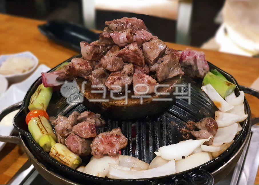 Lamb ribs,Charcoal grill,steak,Grilled meat,food,meal,dish,lamb,meat,ingredients,cooking,roast