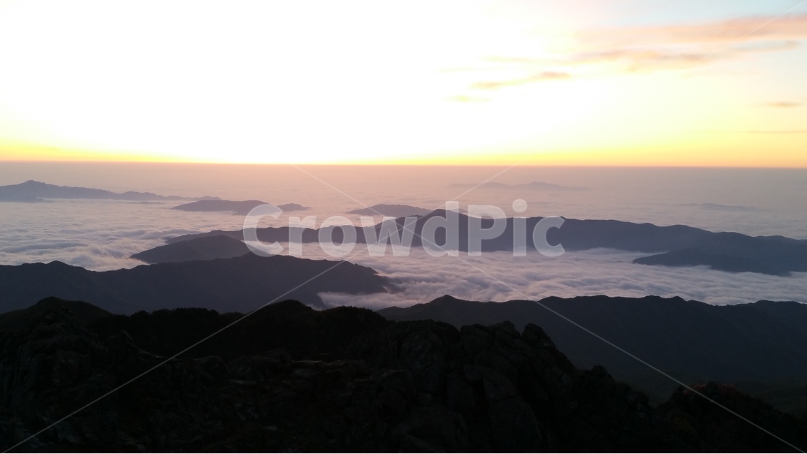 지리산,천왕봉,지리십경,일출,운해,여명,자연,풍경,nature,landscape,한국자연풍경,한국자연경관,korea nature landscape,outdoors,옥외,sky,하늘,red sky,붉은 하늘,dawn,새벽,sunset,일몰,dusk,황혼