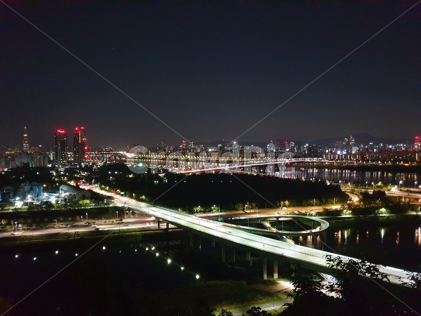 응봉산,서울야경,한국야경,도시야경,도로,성수대교,강변북로,강변야경,urban,city,nightscape,highway,developing,expressway,야경,밤,풍경,nightscape,night,landscape,도시,city,한국도시풍경,한국도시경관,korea cityscape,road,freeway,고속 도로