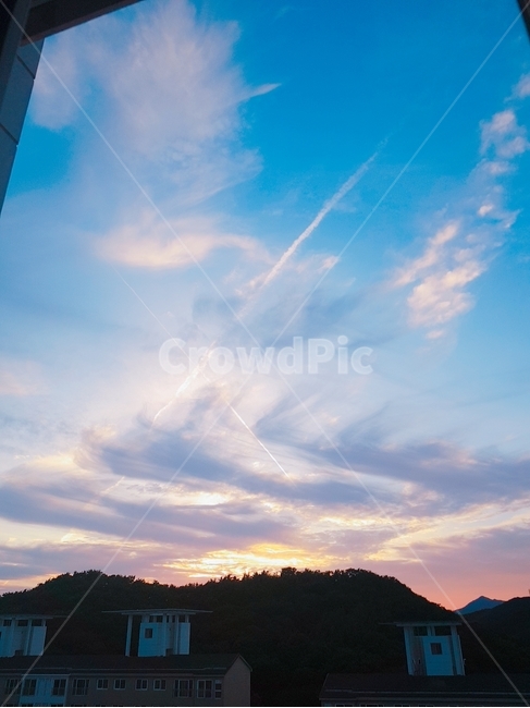 구름,하늘,노을,비행운,몽환,새털구름,sky,cloud,비행기구름,sunset