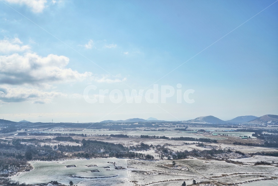 풍경,오름,눈,제주,하늘,파란하늘,힐링,자연,겨울,계절,winter,season,자연,풍경,nature,landscape,경치,outdoors,옥외,scenery,aerial view,조감도