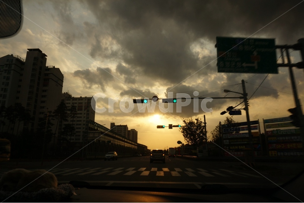 신호등,차,car,transportation,도로,asphalt,trafficlight,빛,light,city,시티,도시,풍경,city,landscape