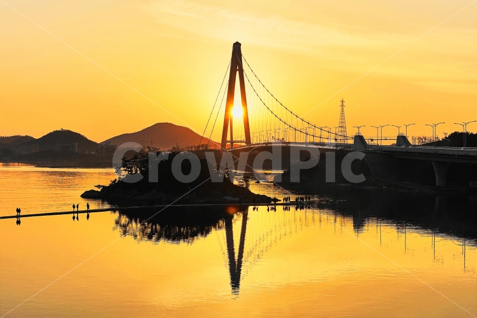 반영,노을,여행,풍경,고군산,자연,풍경,nature,landscape,도시,city,실루엣,그림자,silhouette,shadow,outdoors,옥외,sky,하늘,red sky,붉은 하늘,dusk,황혼,dawn,새벽,sunset,일몰