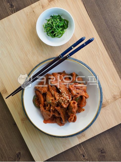 Pork dishes,Stirfried pork,asianfood,Bulgogi,sidedish,vegetable,side dish,Gochujang Bulgogi,Korean food,Asian food,cooking,spicy food,Pork Bulgogi,koreanfood,porkbulgogi,beefstirfry,Korean,food,bulgogi,porkdishes,roastpork,background,meat,spicyfood,gochuj