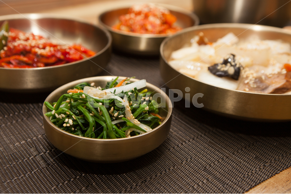 한식,음식,반찬,food,한국음식,먹거리,koreanfood,sidedishes,나물,국,김치,soup,kimchi,식탁,table,한끼,식사,meal,조림,무말랭이,시금치,아침,점심,저녁,breakfast,lunch,dinner,밥상,음식,식재료,요리,food,cook,meal,dishes,food reserves,한식,한국음식,한국요리,korean food,korean dishes,korean meal,korean cook