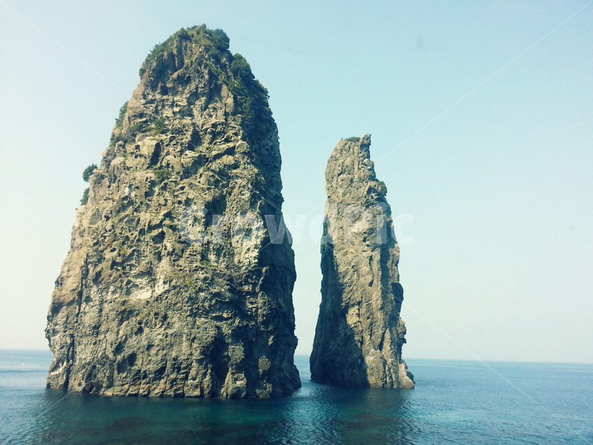 울릉도,수평선,암석,절벽,바다,해안,rock,sea,horizon,자연,풍경,nature,landscape,한국자연풍경,한국자연경관,korea nature landscape,outdoors,옥외,land,땅,ocean,대양,water,물,shoreline,해안선