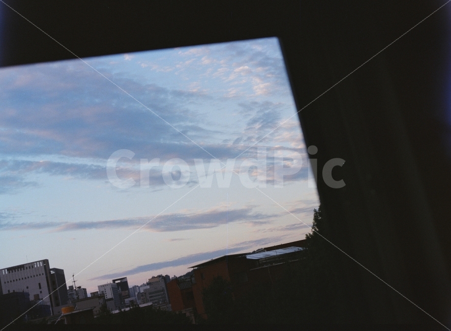 하늘,감성사진,파랑,자연,풍경사진,효신,zaheun,도시,풍경,city,landscape,architecture,건축물,building,건물,window,창문