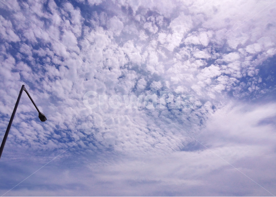 구름,하늘,sky,파란구름,가로등,파랑,청량,배경화면,풍경,자연,풍경,nature,landscape,outdoors,옥외,cloud