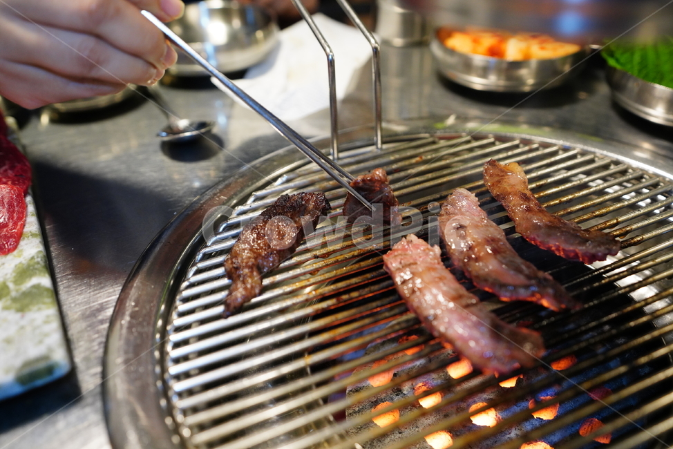 한우,소고기,육류,육식,한식,식사,음식,푸드,안주거리,먹거리,구이,술안주,음식,식재료,요리,food,cook,meal,dishes,food reserves,육류,고기,meat,한식,한국음식,한국요리,korean food,korean dishes,korean meal,korean cook