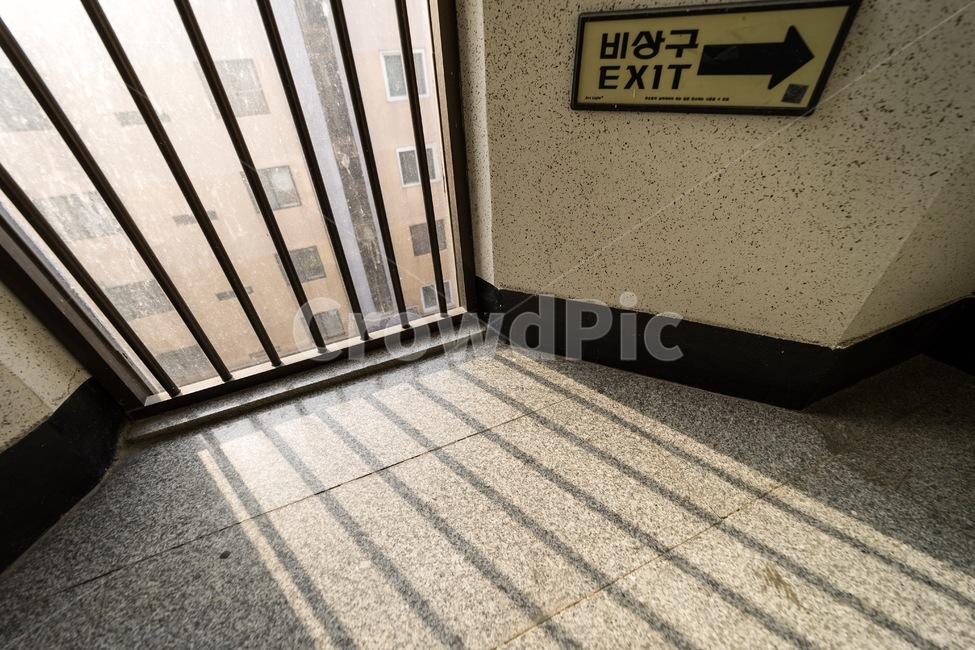 창,그림자,빛,아침,태양,sun,shadow,window,light