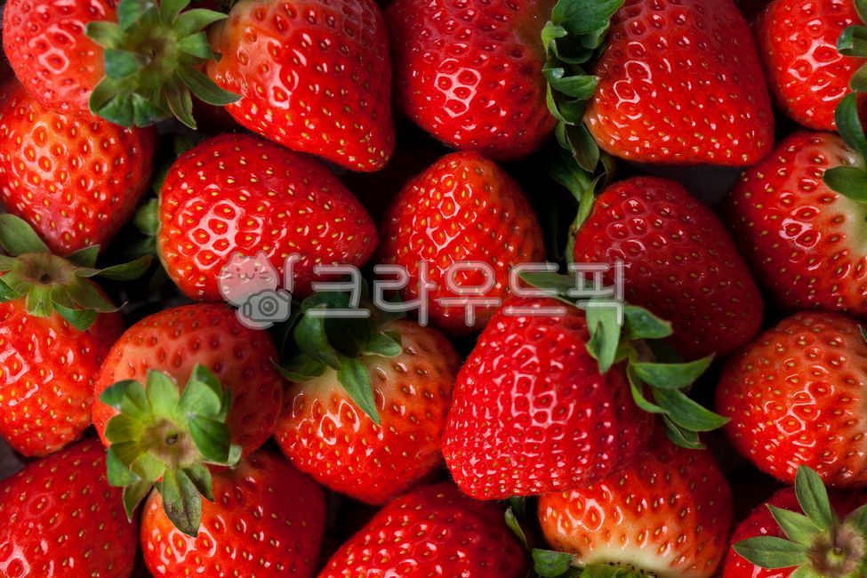 Fresh,Nukki,fruit,vegetable,fresh fruit,white,diet,organic,close up,Sweet and sour,tap,green,summer fruit,Berry,strawberry,health,delicious,food,Red,White,dessert,background,animated,fresh,sweet