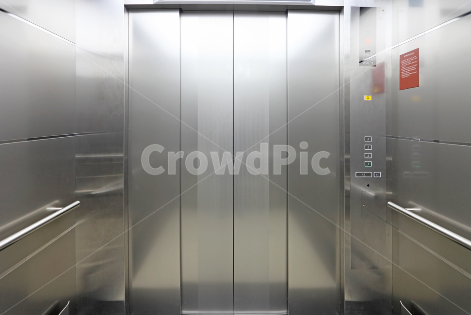 엘리베이터,승강기,내부,안,인테리어,문,도어,버튼,금속,쇠,철,아이언,회사,컴퍼니,비지니스,비즈니스,인테리어,실내디자인,interior design
