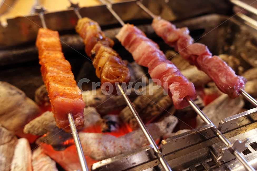 양꼬치,양고기,양,고기,구이,꼬치,안주,식사,맛집,굽다,구워지는,음식,식재료,요리,food,cook,meal,dishes,food reserves,육류,고기,meat,중식,중국음식,중화요리,chinese food,chinese dishes,chinese meal,chinese cook
